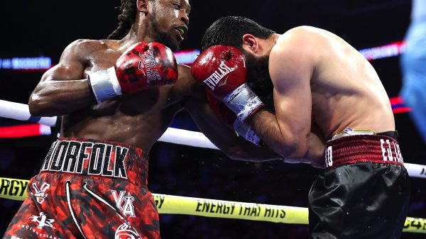 keyshawn davis faces off with miguel madueno